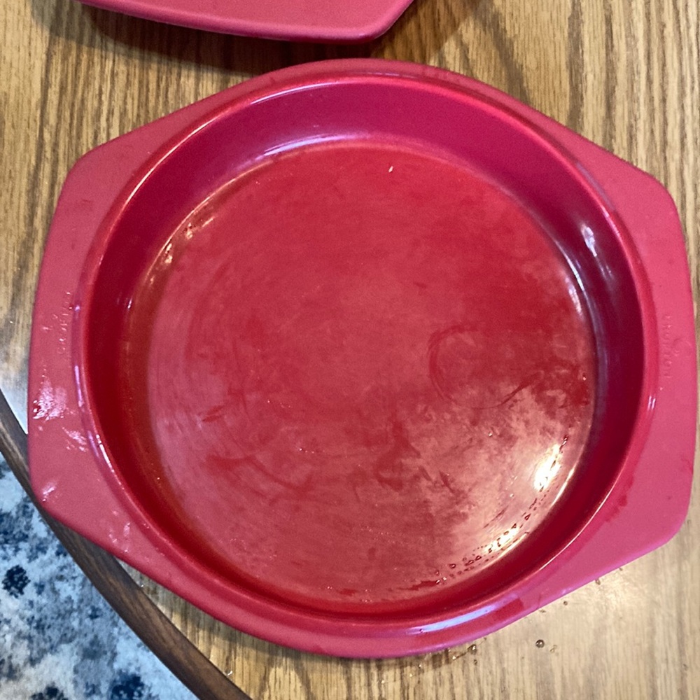 NWOT silicone cake pans 2